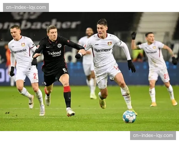 法兰克福vsRB莱比锡半场：双方控球率相当，射门数5-4